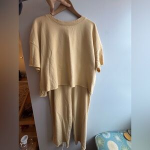 Warm Yellow Lounge Set